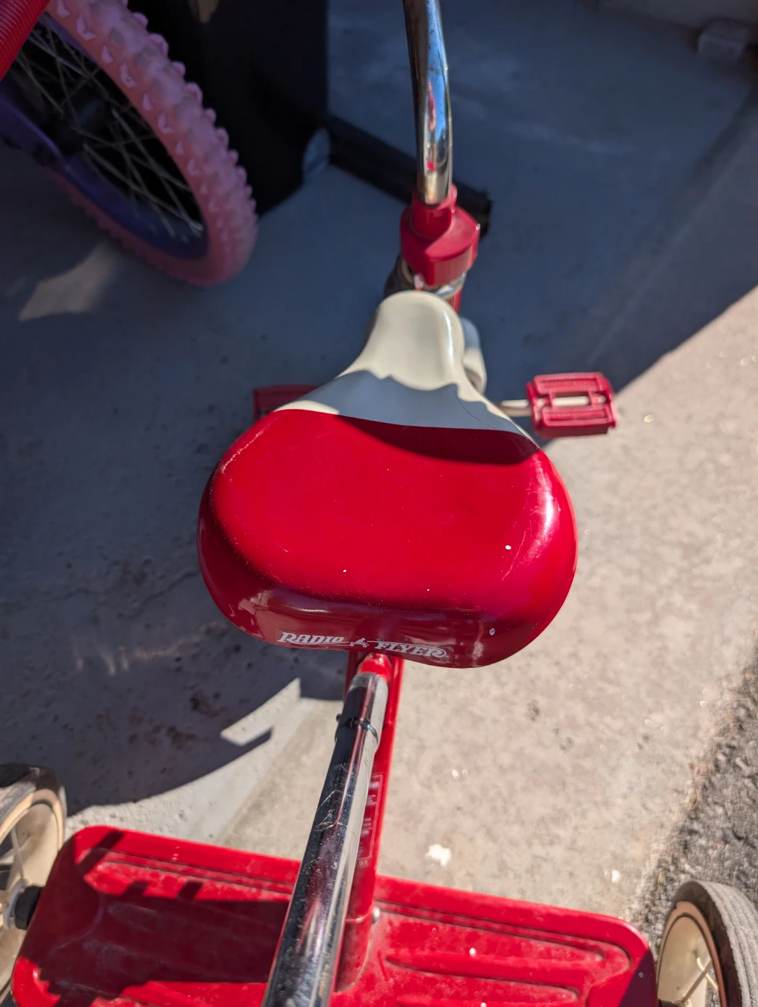 Radio Flyer Tricycle with Push Handle - photo 3