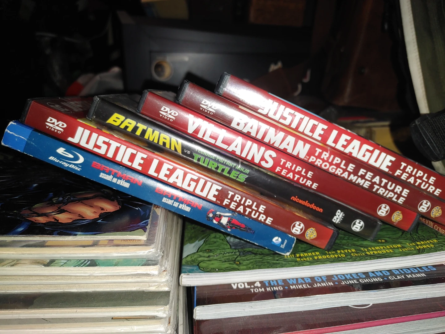 Mature animated movies, Batman DVDs - photo 2