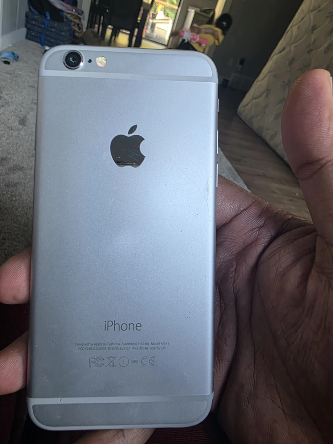 Apple iPhone 6s - photo 2