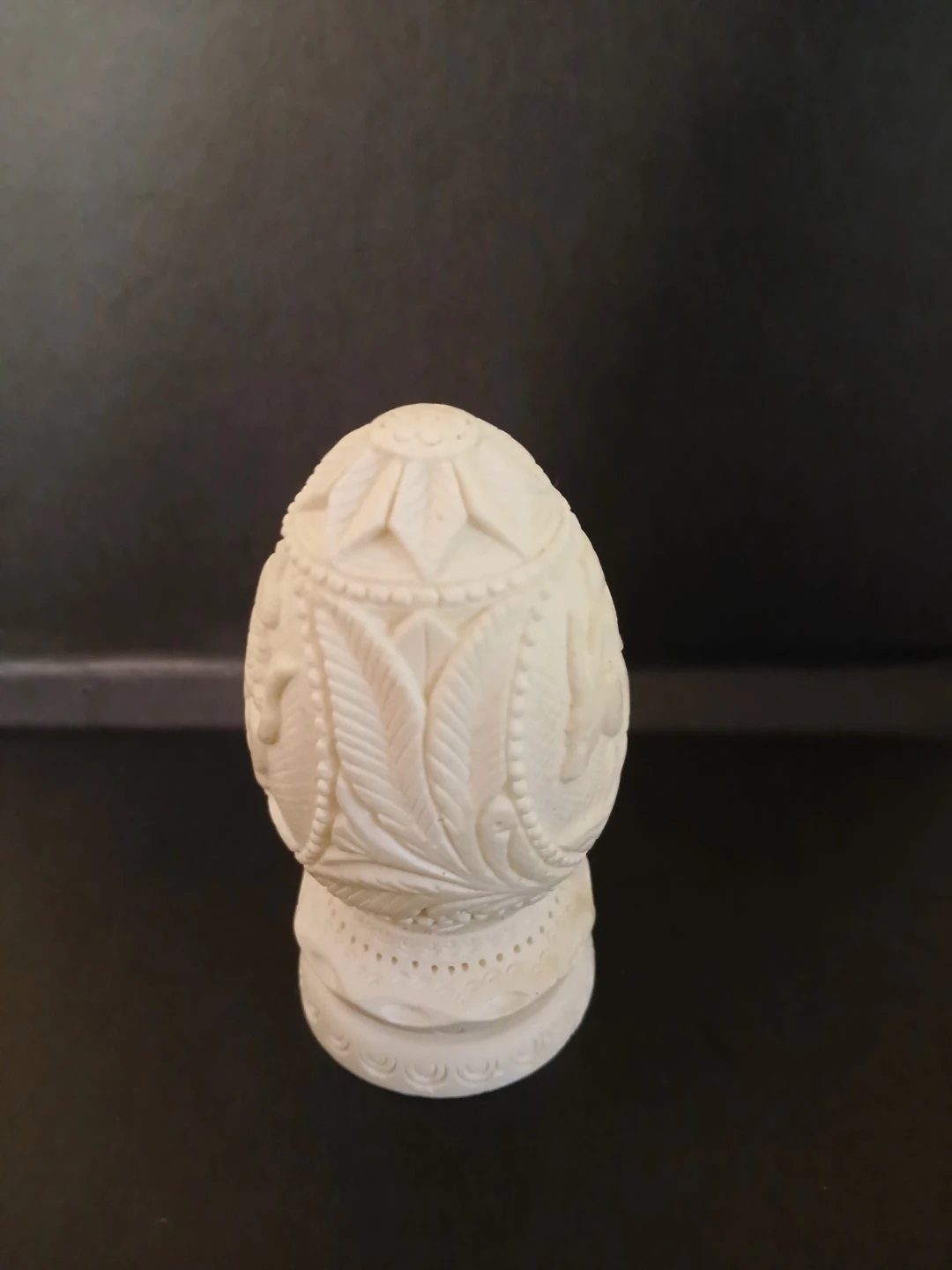 Vintage meerschaum carved Decorative Egg Figurine - photo 2