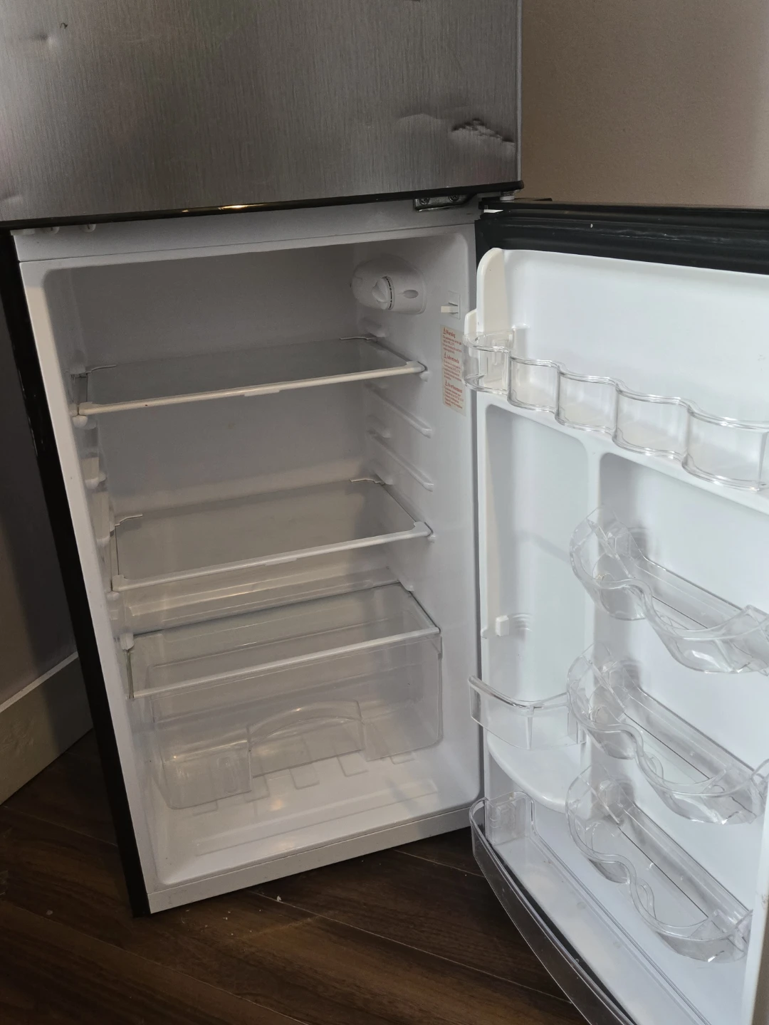 Magic Chef Mini Fridge - photo 3