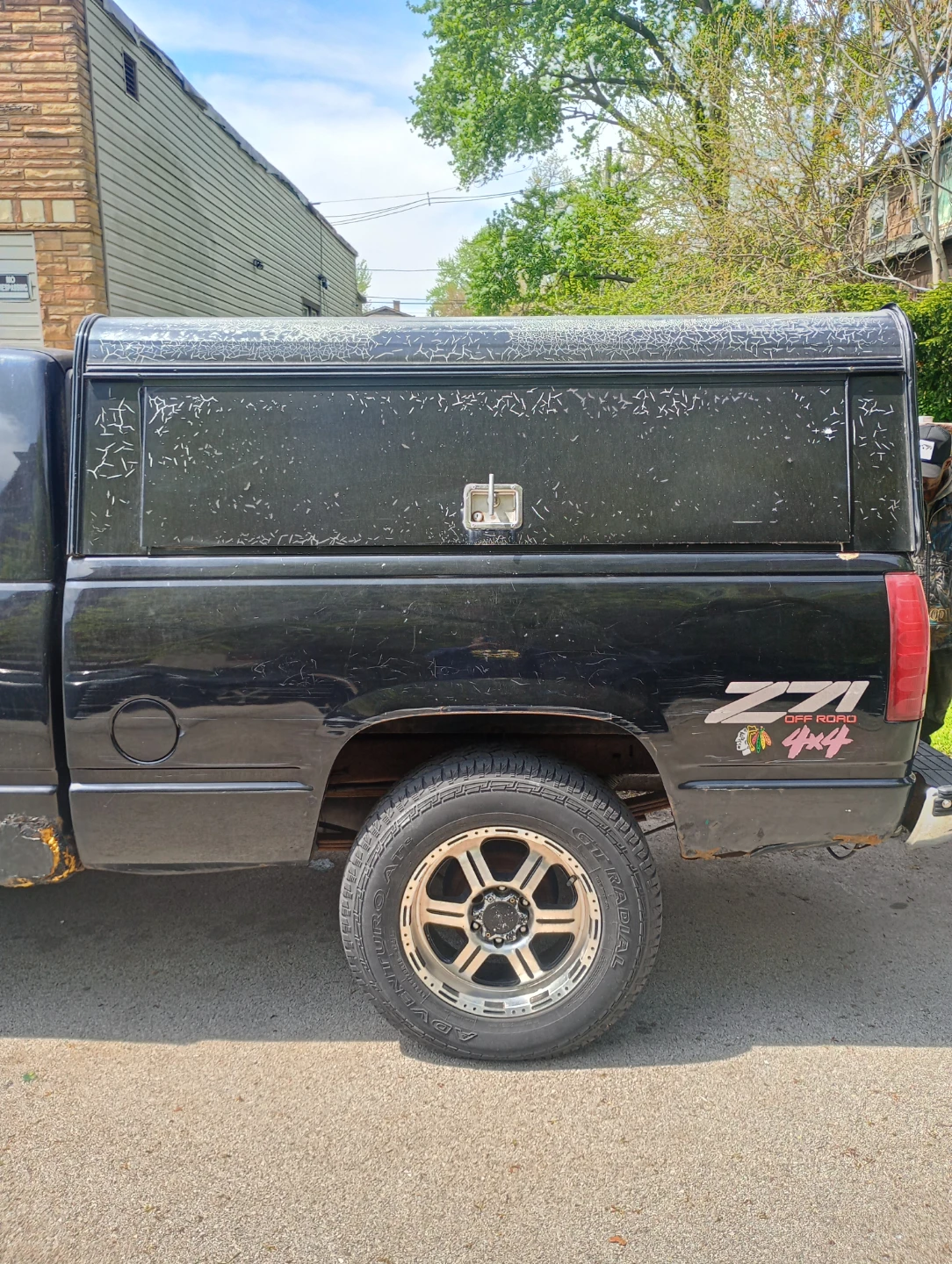 Black Chevrolet 4x4 Truck with Camper Shell - photo 3