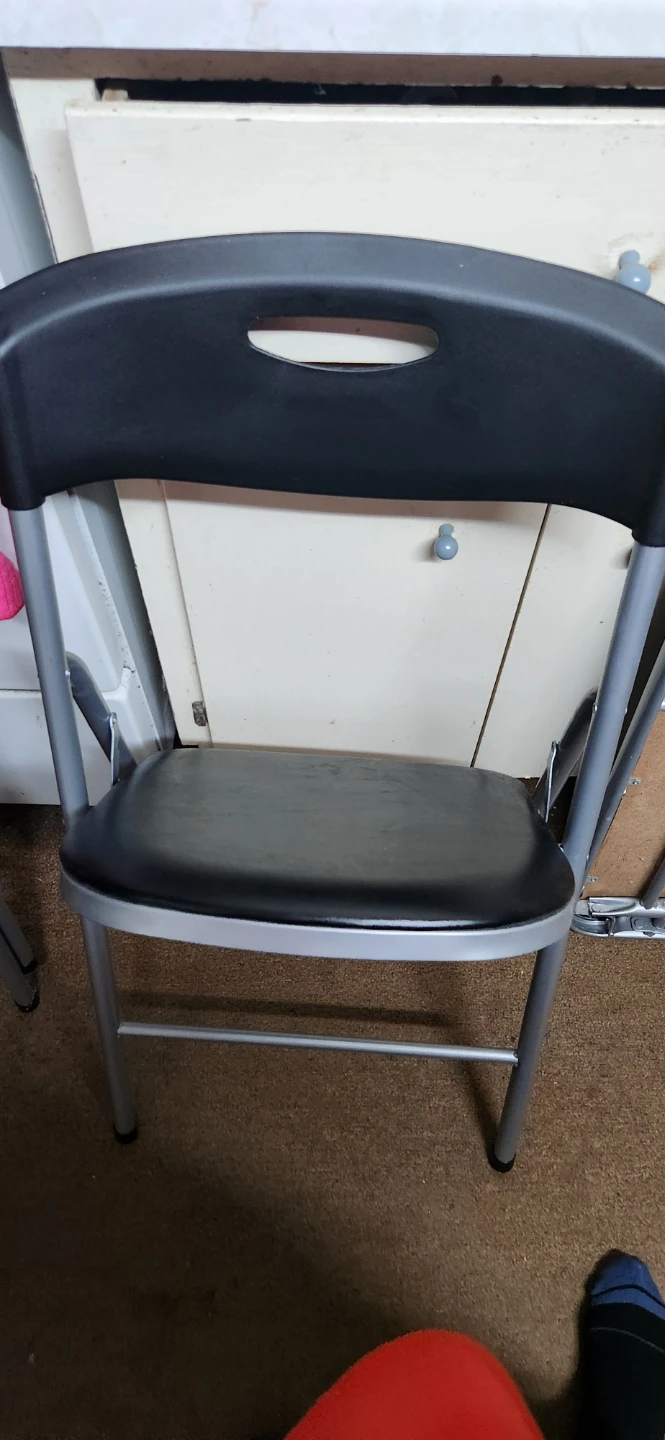 Folding table and 4 chairs