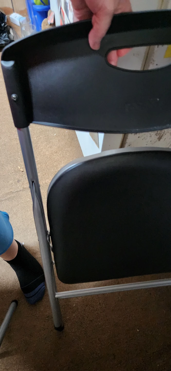 Folding table and 4 chairs - photo 3