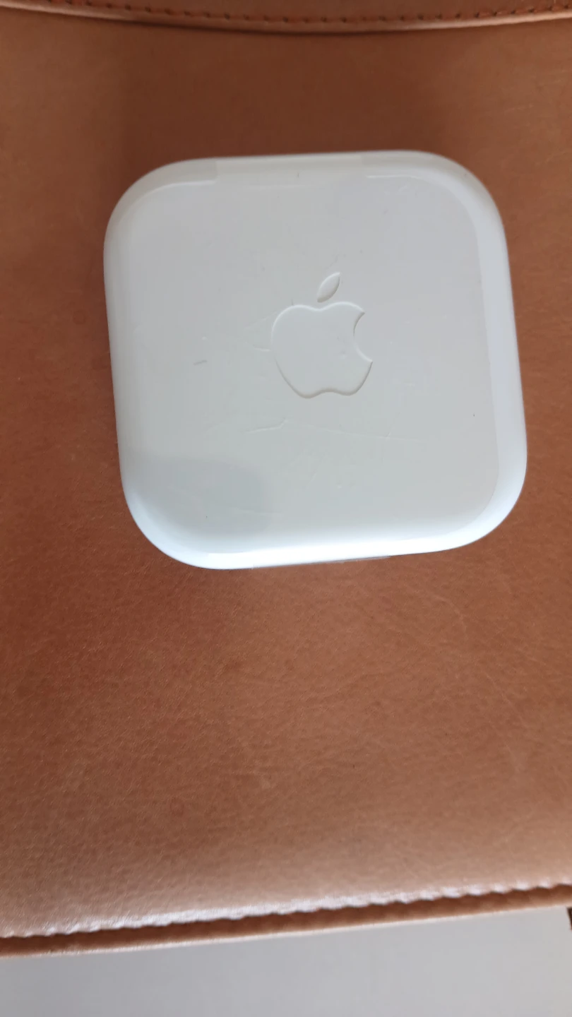 Wired Apple EarPods - Brand New - photo 2