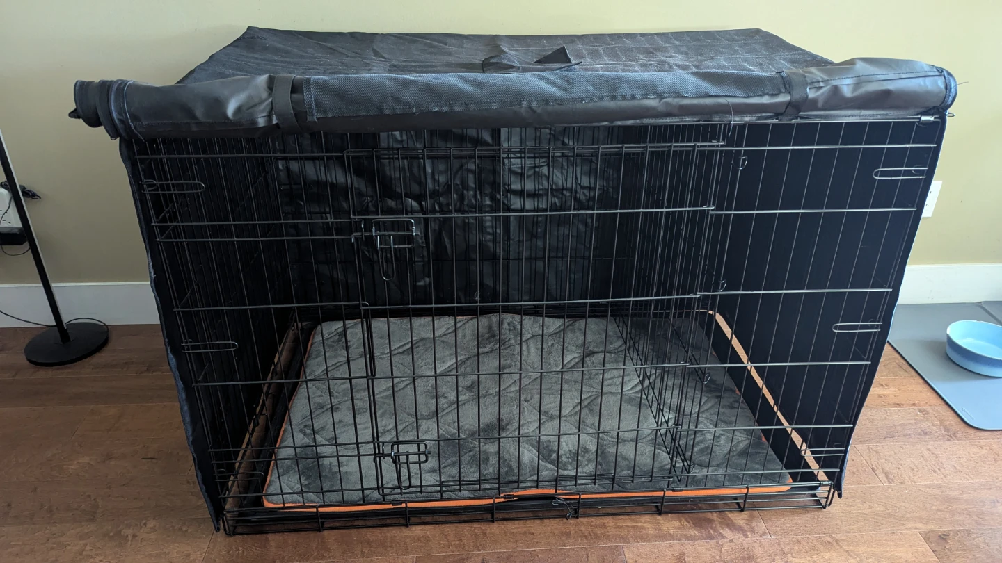 XL Wire Dog Crate with Cover and Bed