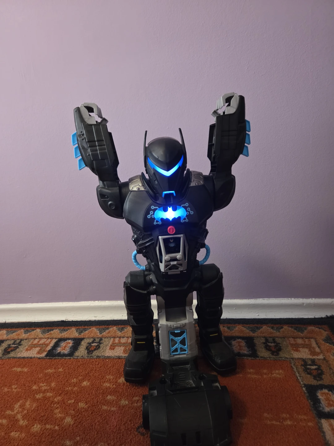 Batman Remote Control Robot Toy - photo 3