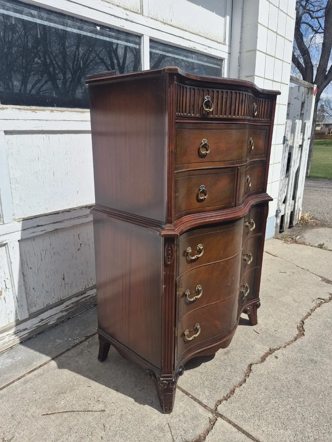 Mahogany Dresser with 8 Drawers - photo 2