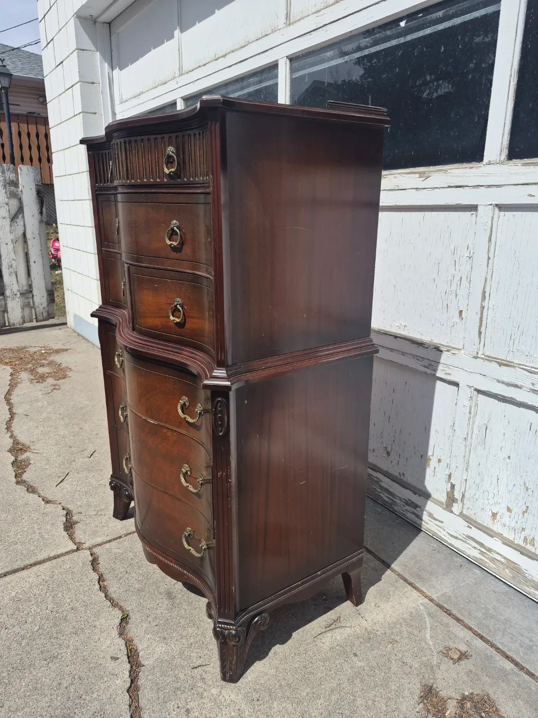 Mahogany Dresser with 8 Drawers - photo 3
