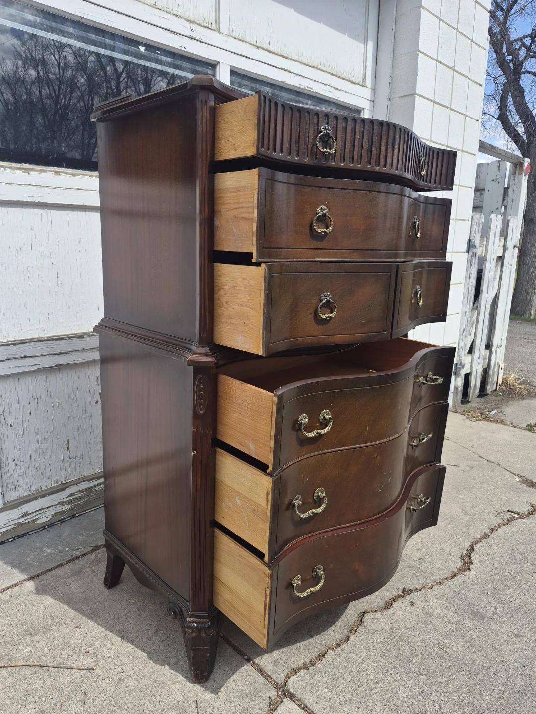 Mahogany Dresser with 8 Drawers - photo 5
