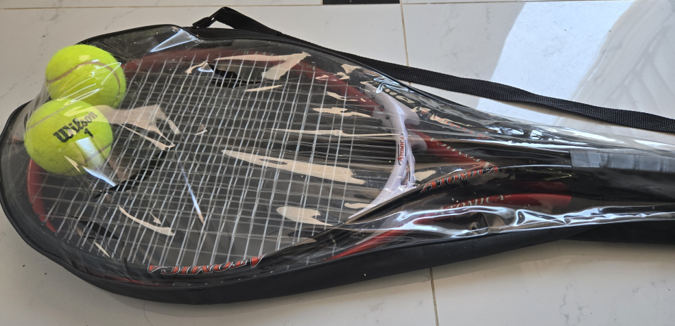 🎁Atomic Tennis Racket with 2 Wilson Balls and Bag - photo 2