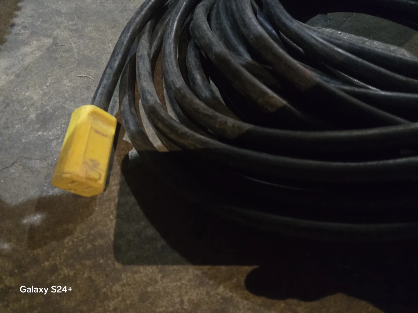 Heavy Duty Extension Cord - photo 2