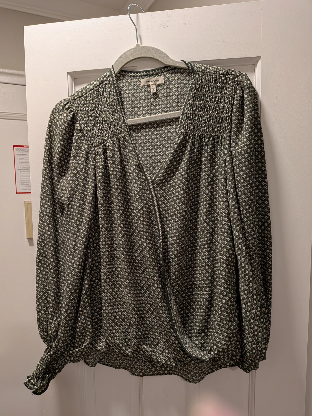 Max Studio Women's Size S Green Floral Print Blouse
