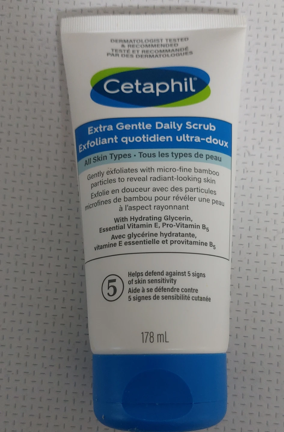 Cetaphil Extra Gentle Daily Scrub - 178 mL
