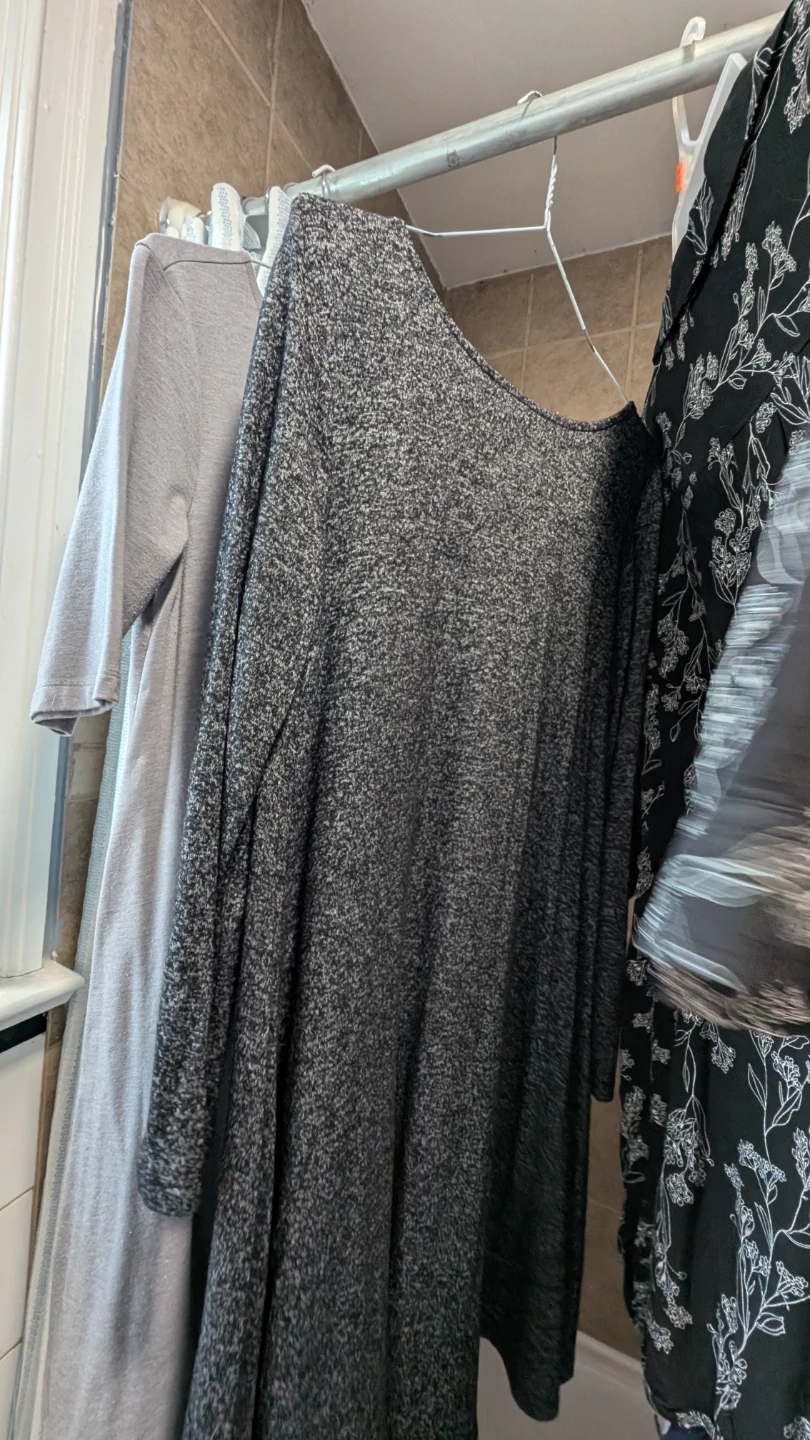 Women's Dresses Bundle - photo 4