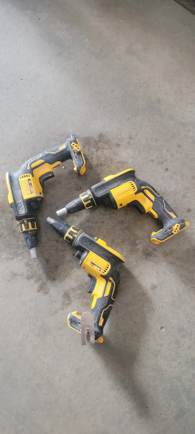 3 DeWalt Drywall Screwguns