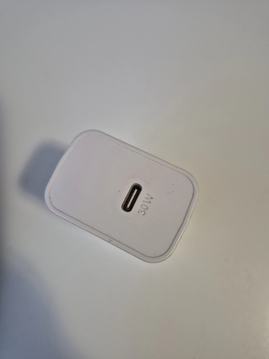 Otterbox 30W USB-C Wall Charger - photo 2