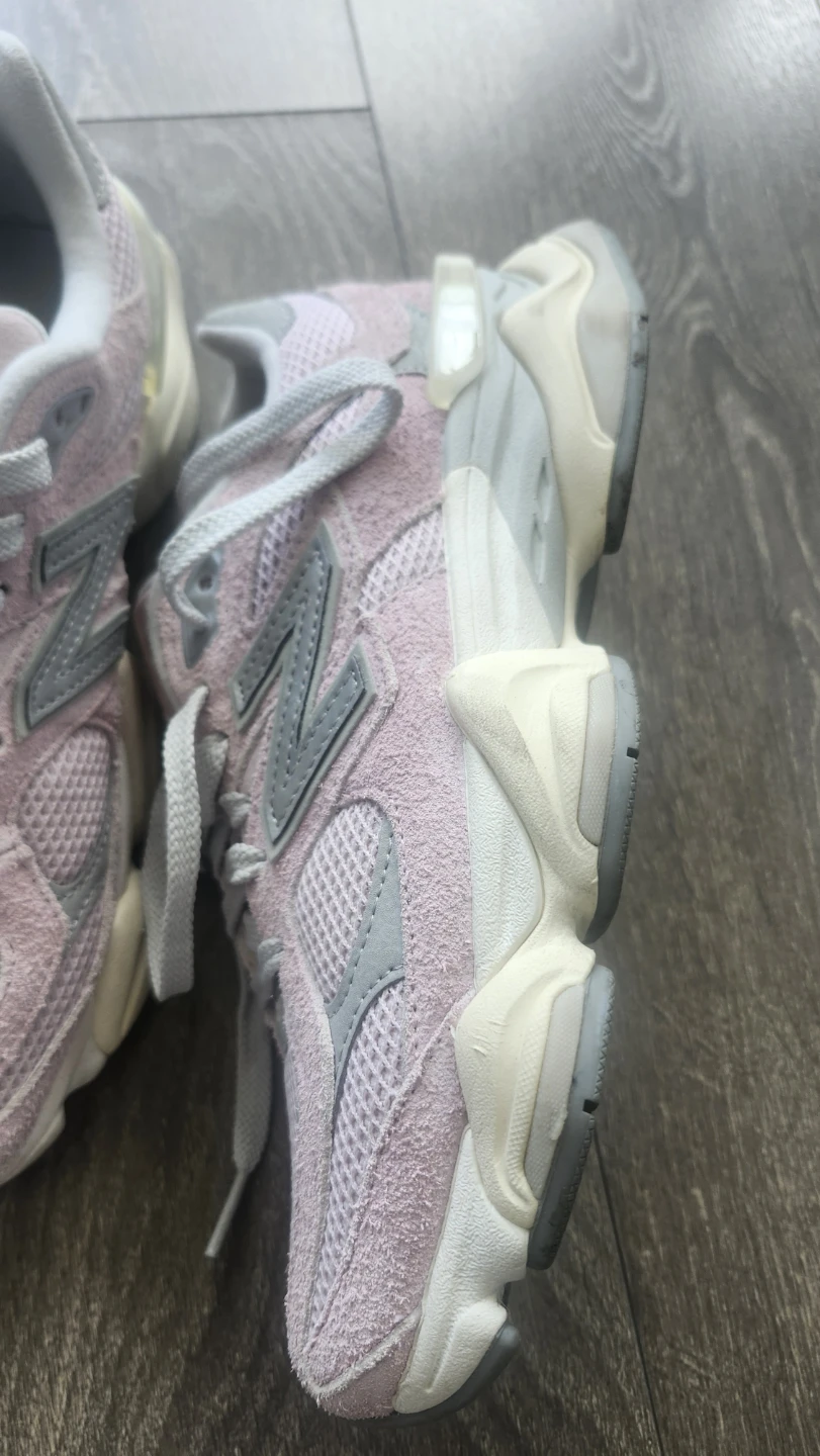 New Balance 9060 Pink/Grey Sneakers - photo 2