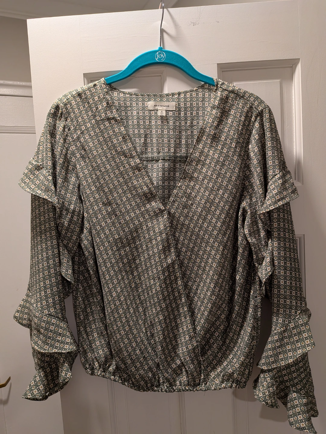 Max Studio Women's Green Geometric Print Blouse - Size S