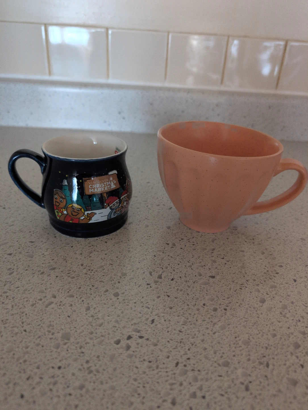 Vancouver Christmas Market Mug & Peach Coloured Cup