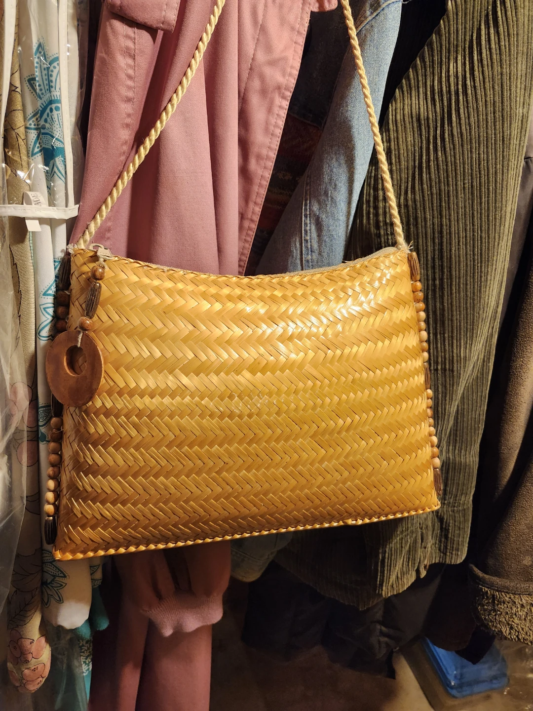 Woven Straw Handbag with Wooden Charm - photo 2