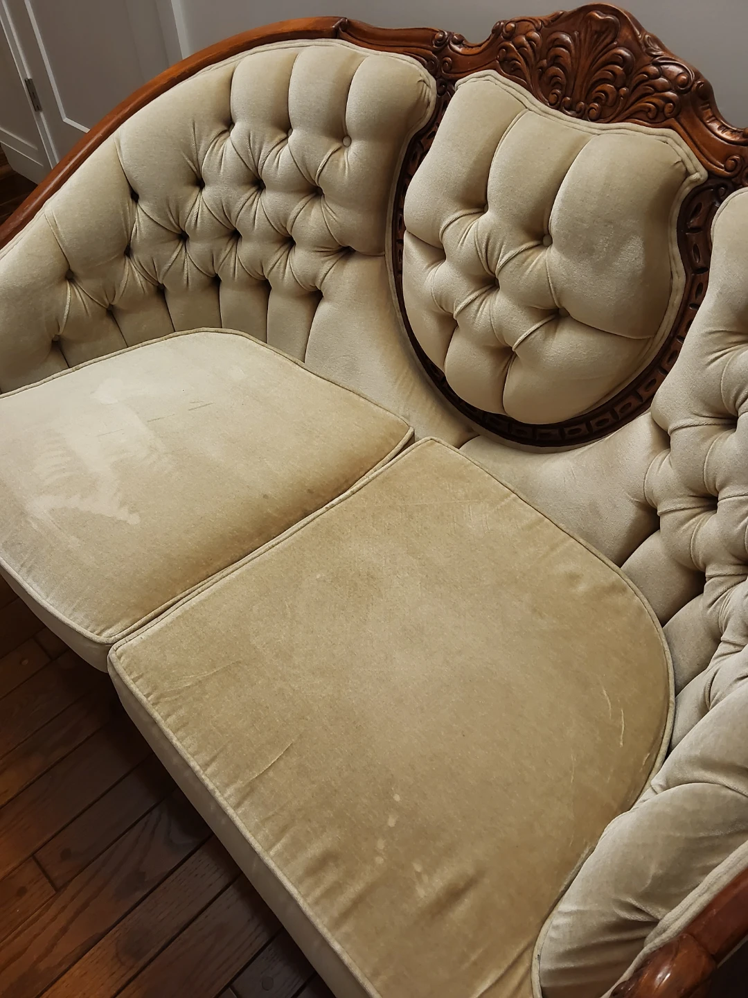 Vintage Loveseat Sofa - Beige Upholstery - photo 4