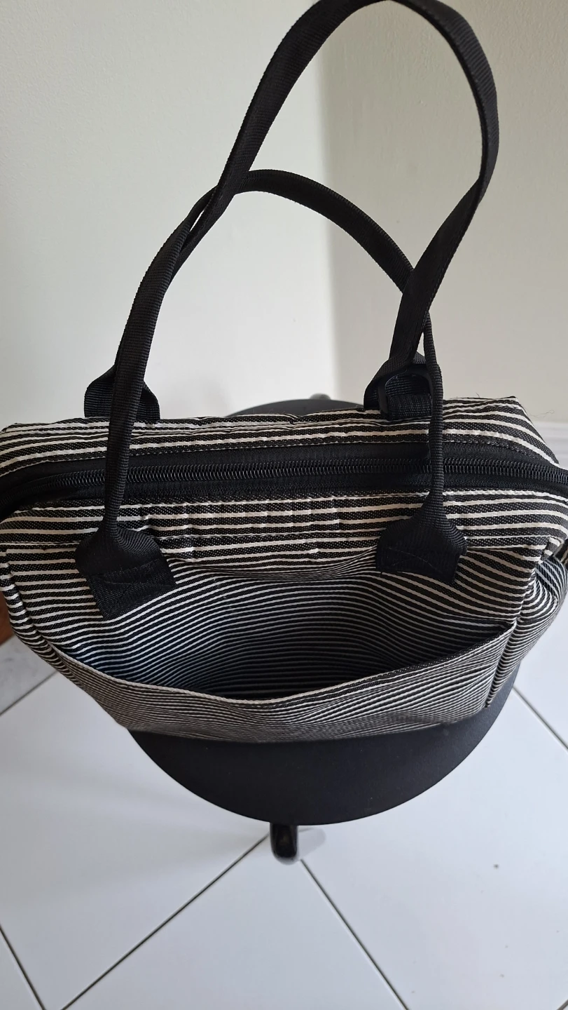 Striped Insulated Lunch Bag - photo 2