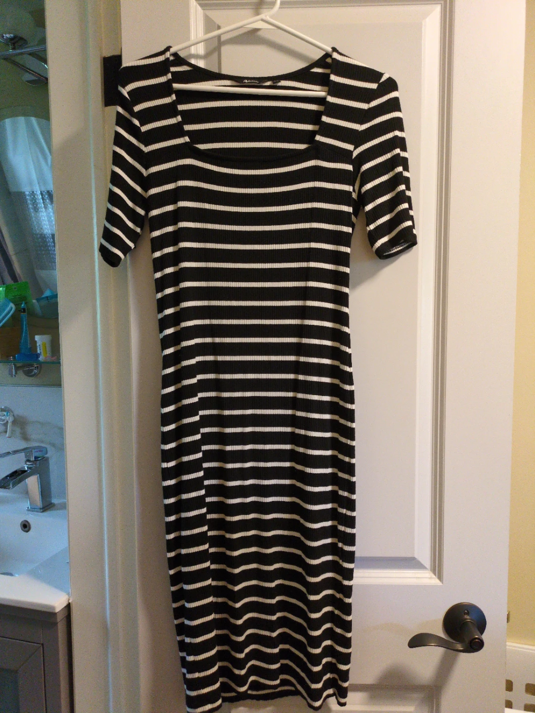 Reitman XS Black and White Striped Ribbed Midi Dress