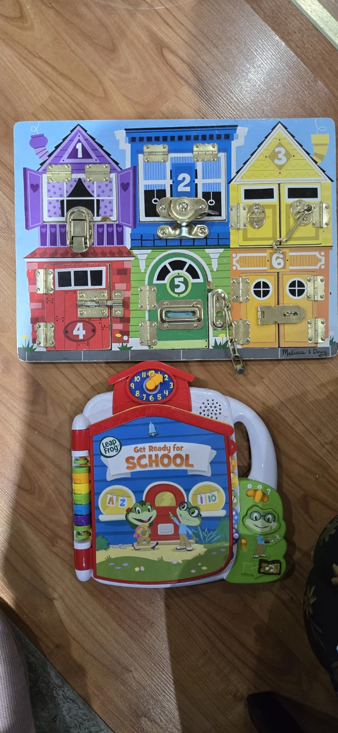 Melissa & Doug Lock Board & Leap Learning Book Frog