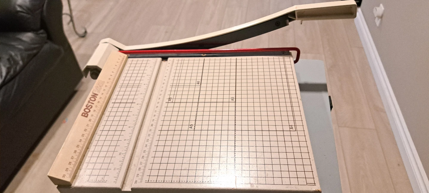 Boston 2652 Paper Trimmer Guillotine