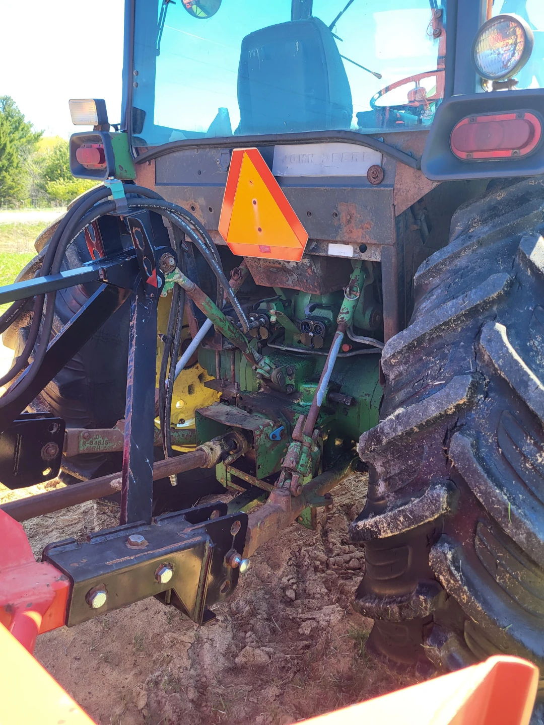 John Deere 2955/ 265 Tractor with Front Loader - photo 3
