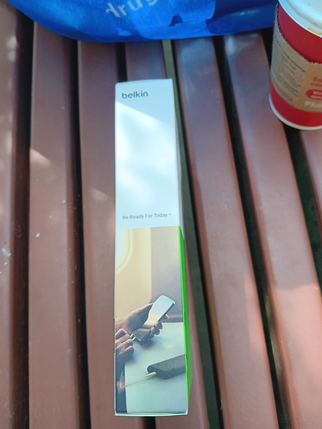 Belkin BoostCharge Pro Power Bank 20K in box & eco friendly - photo 3