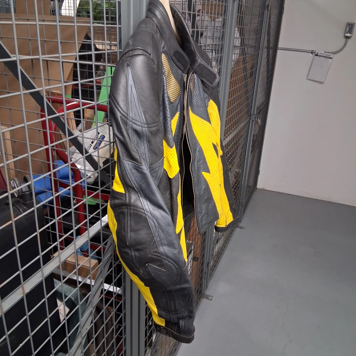 Teknic Leather Motorcycle Jacket - Black/Yellow - Size 46 - photo 4