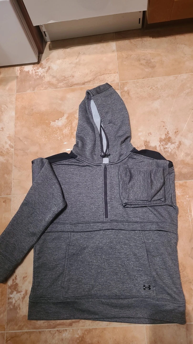 Under Armour Grey Hoodie - Medium