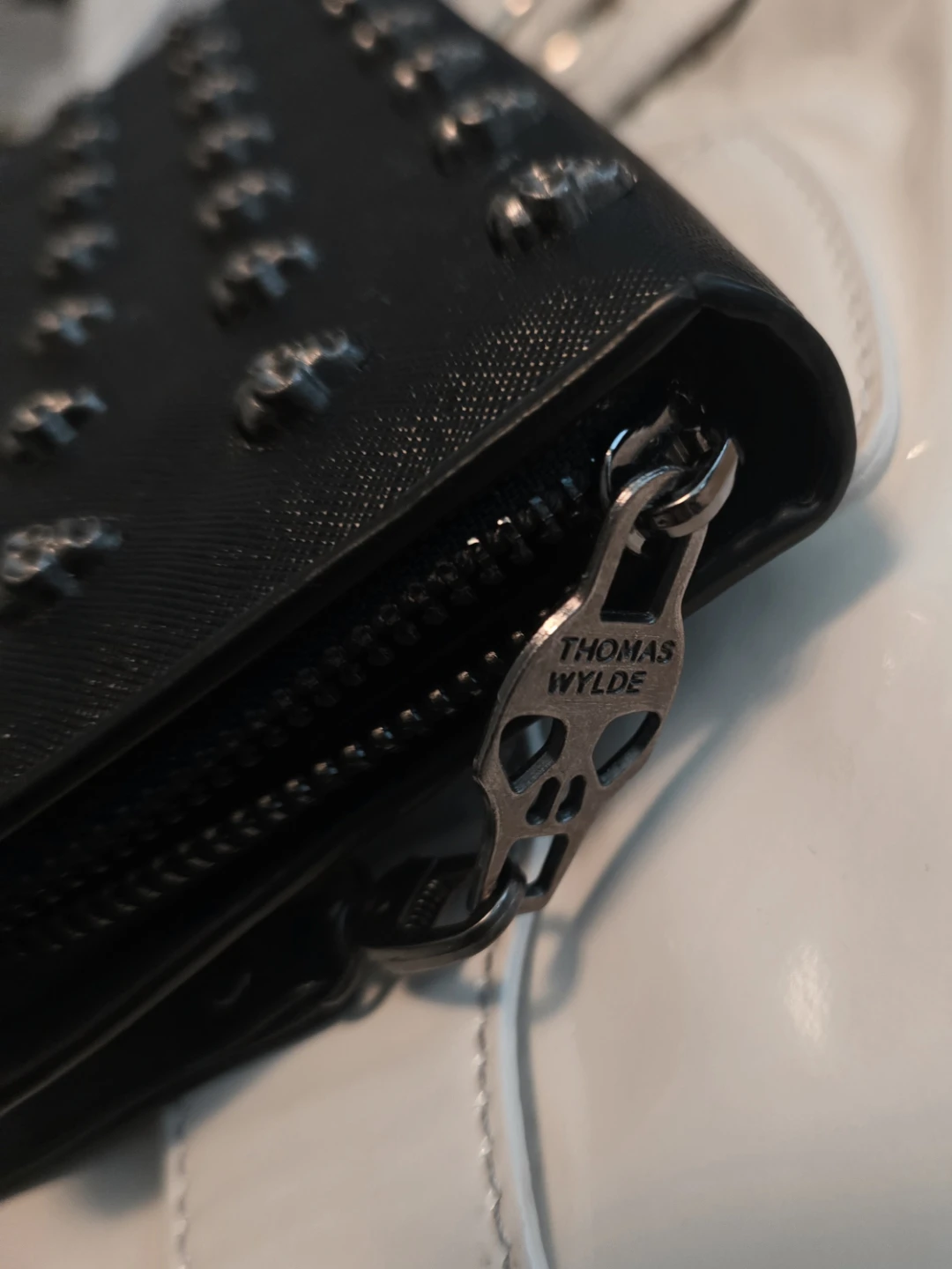 THOMAS WYLDE Black Skull Studded Zip Around Wallet - photo 2
