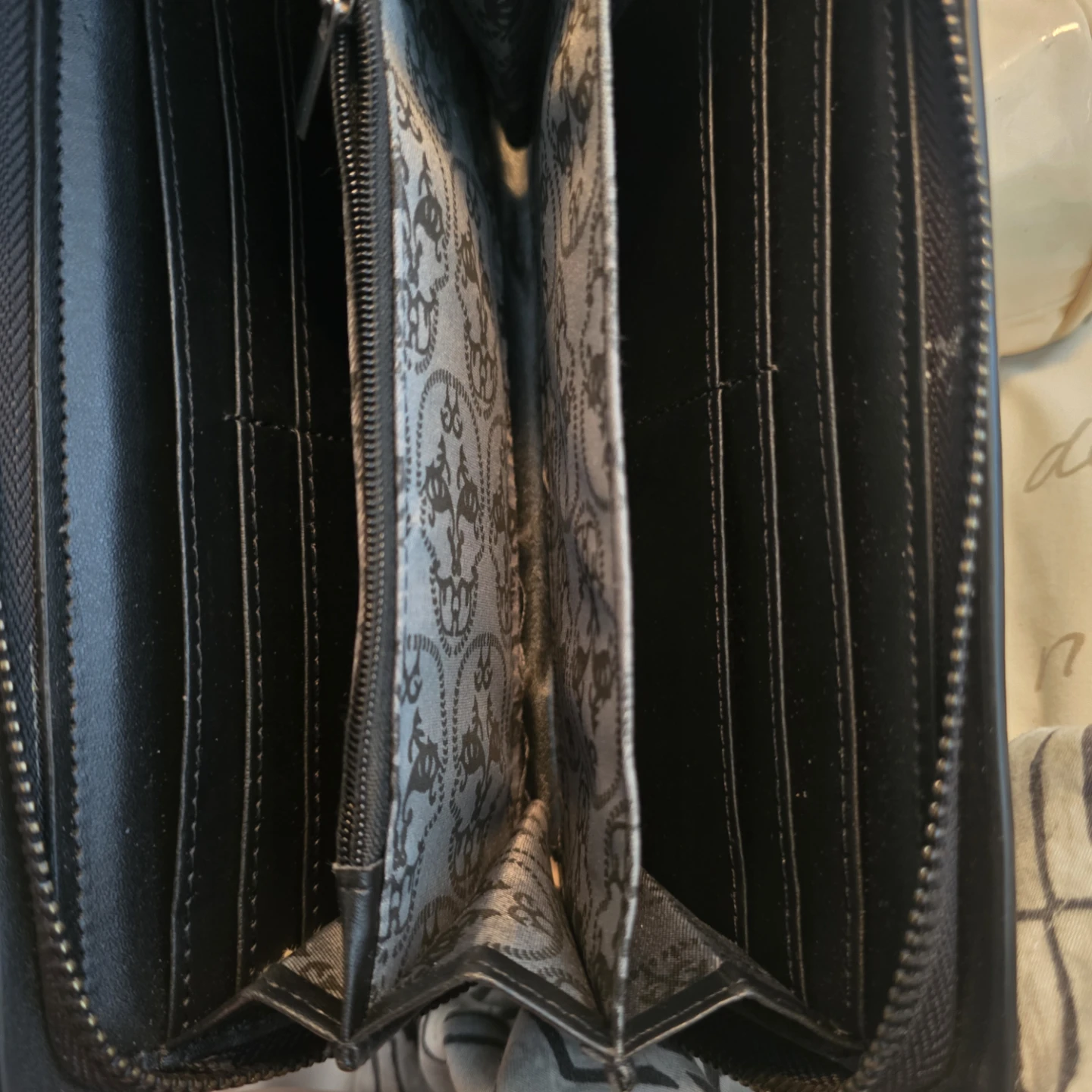 THOMAS WYLDE Black Skull Studded Zip Around Wallet - photo 4