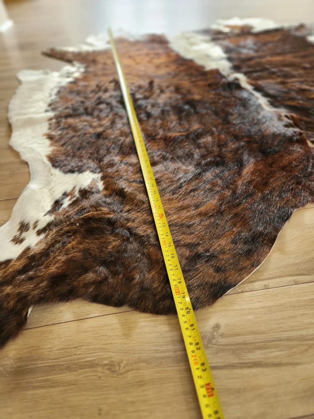 Cowhide Rug - Brown & White - photo 3
