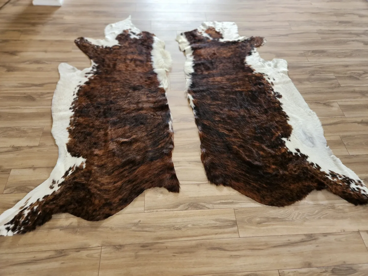 Cowhide Rug - Brown & White - photo 4