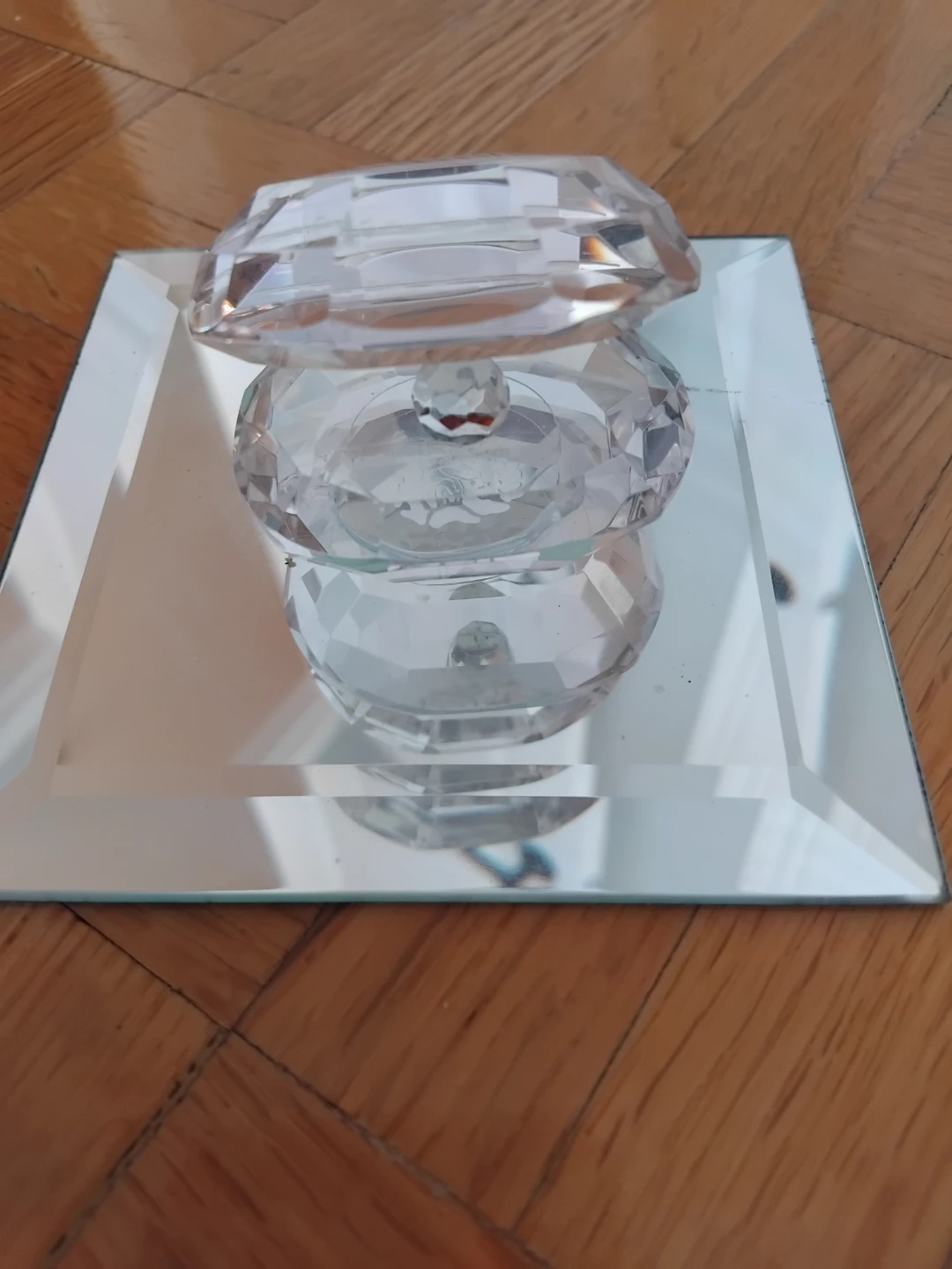 Crystal Decorative Object on Mirror Base - photo 2