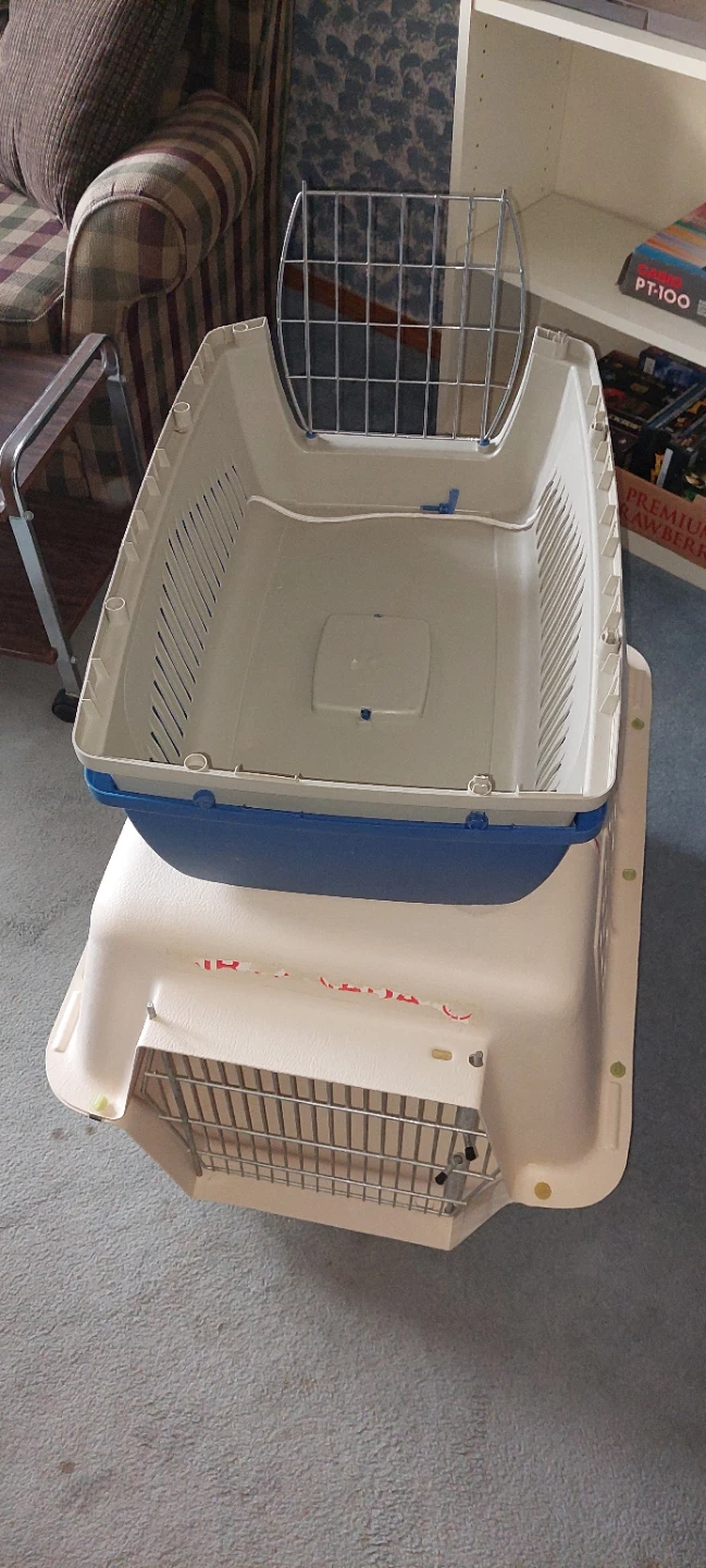 Pet carriers