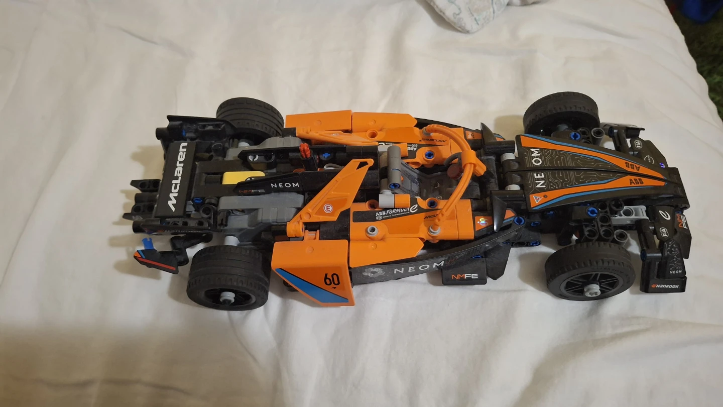 LEGO Technic McLaren Formula 1 Race Car (42141)
