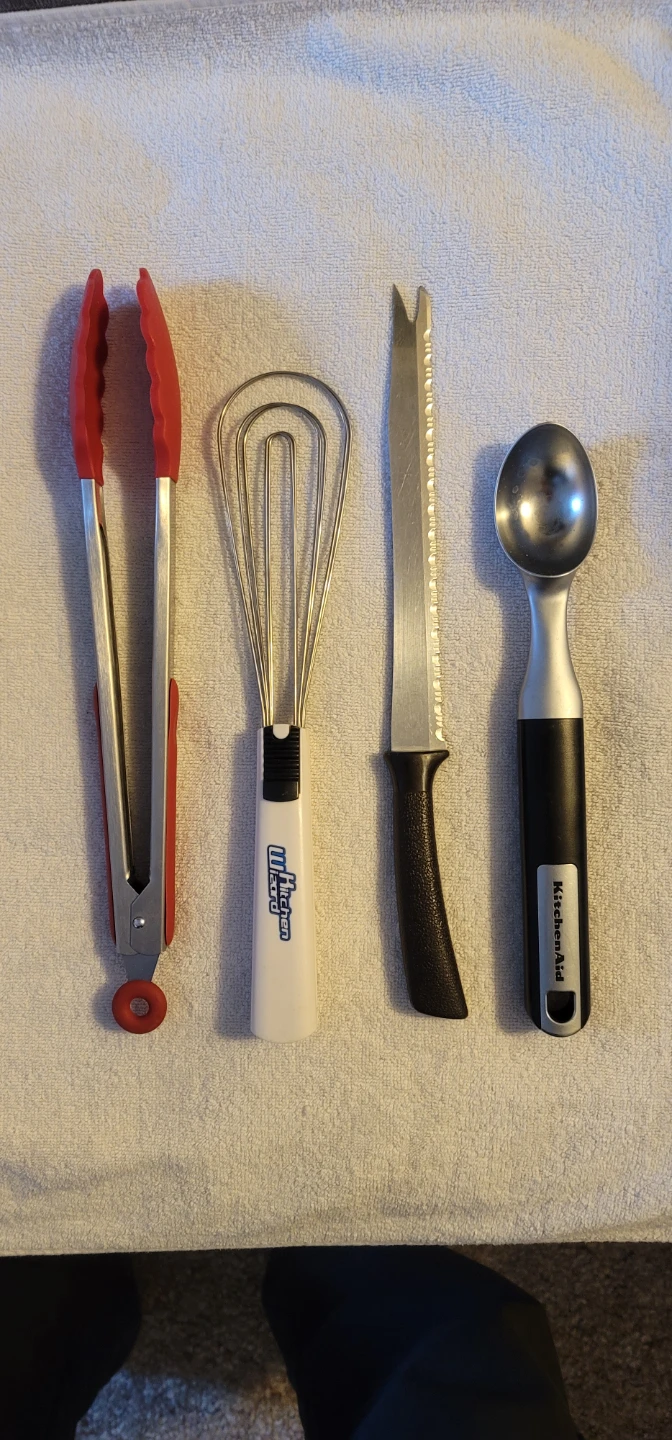 Kitchen utensils set