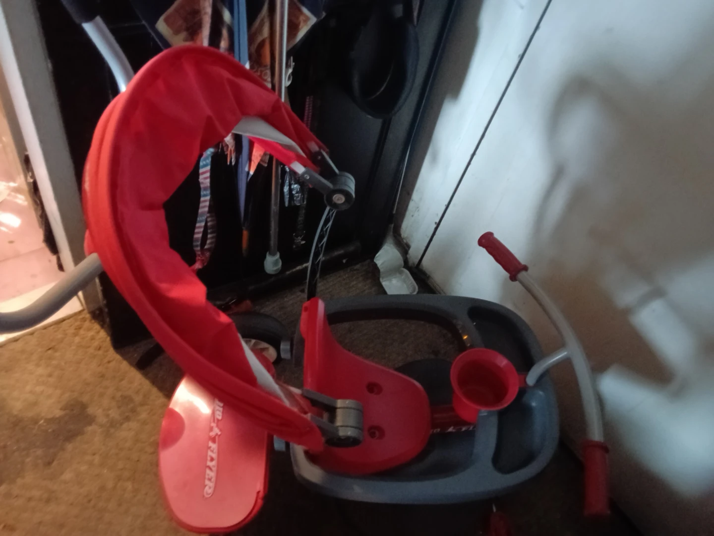 Radio Flyer Red Tricycle with Canopy and Parent Handle - photo 3