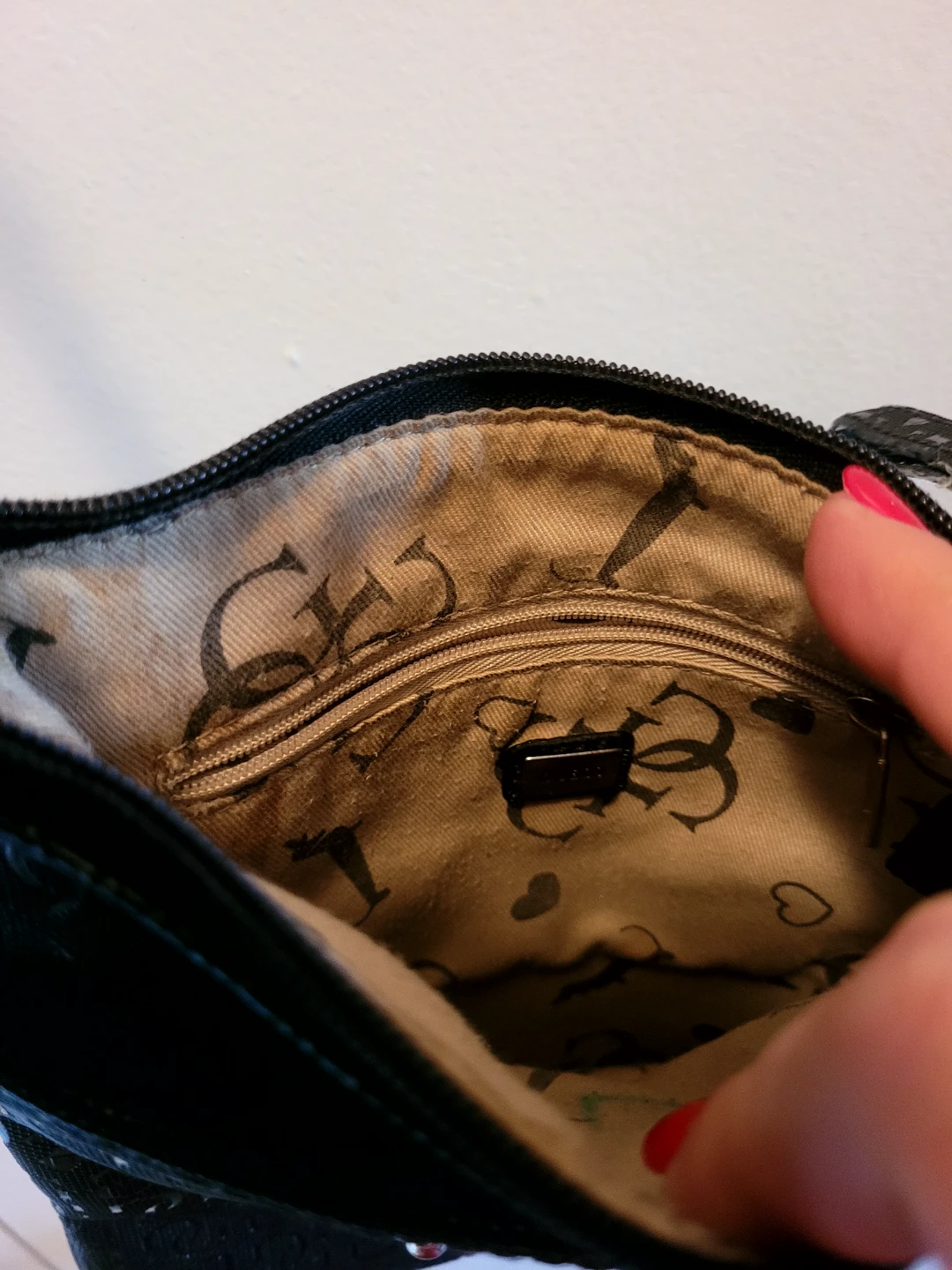 Black GUESS crossbody bag - photo 3