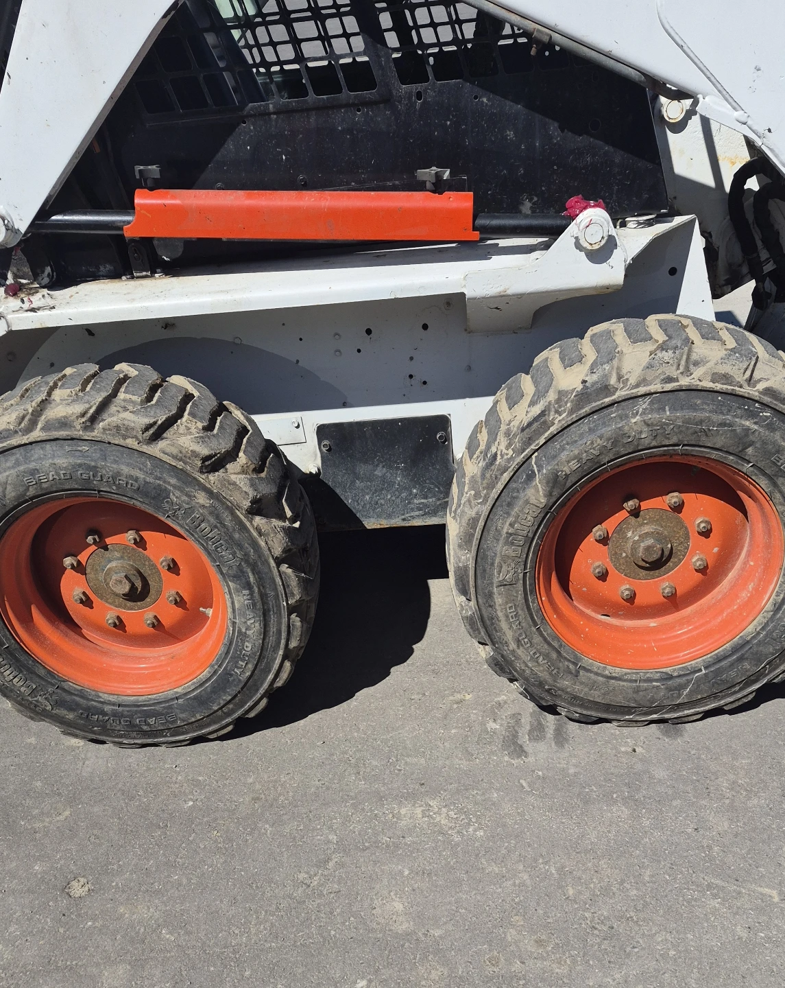 Bobcat Skid Steer Loader 773 F-  with Bucket - photo 5