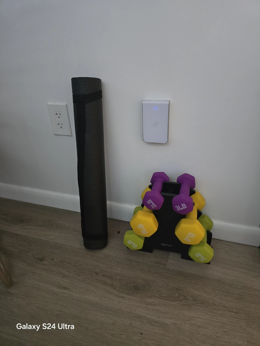 Set of Dumbbells with Rack and Yoga Mat
