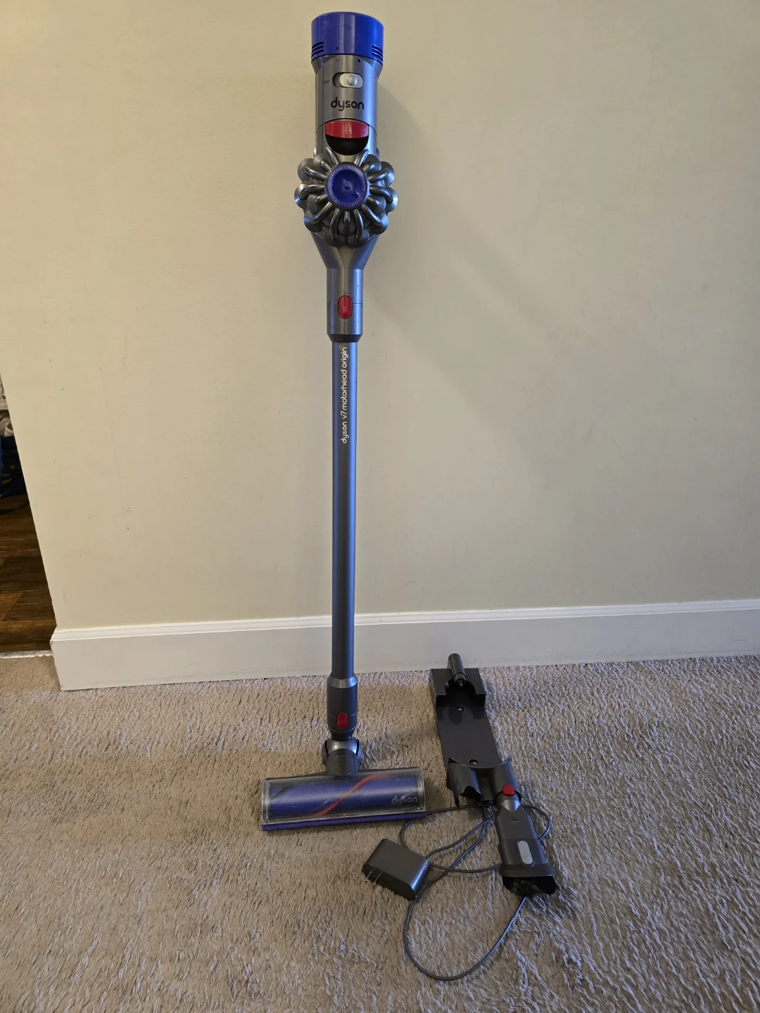 Dyson V7 vacuum