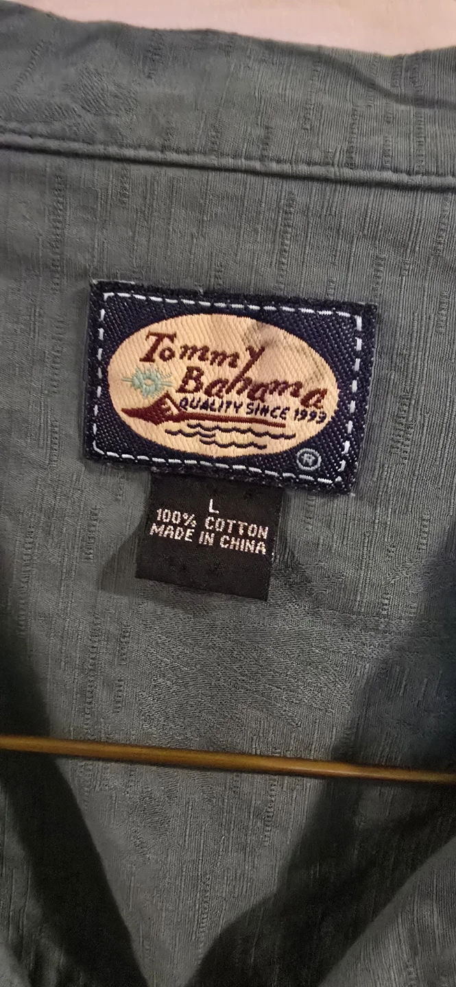 Tommy Bahama Men's Short Sleeve Button Up Shirt - photo 3