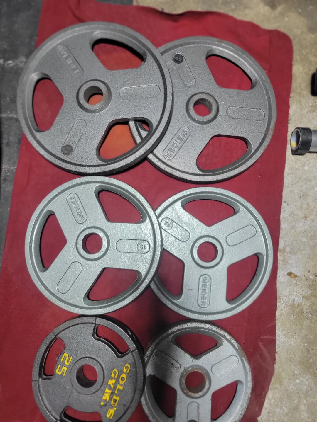 OLYMPIC 2" HOLE.  45s. 35s. 25s. PLATES 210LBs. - photo 2