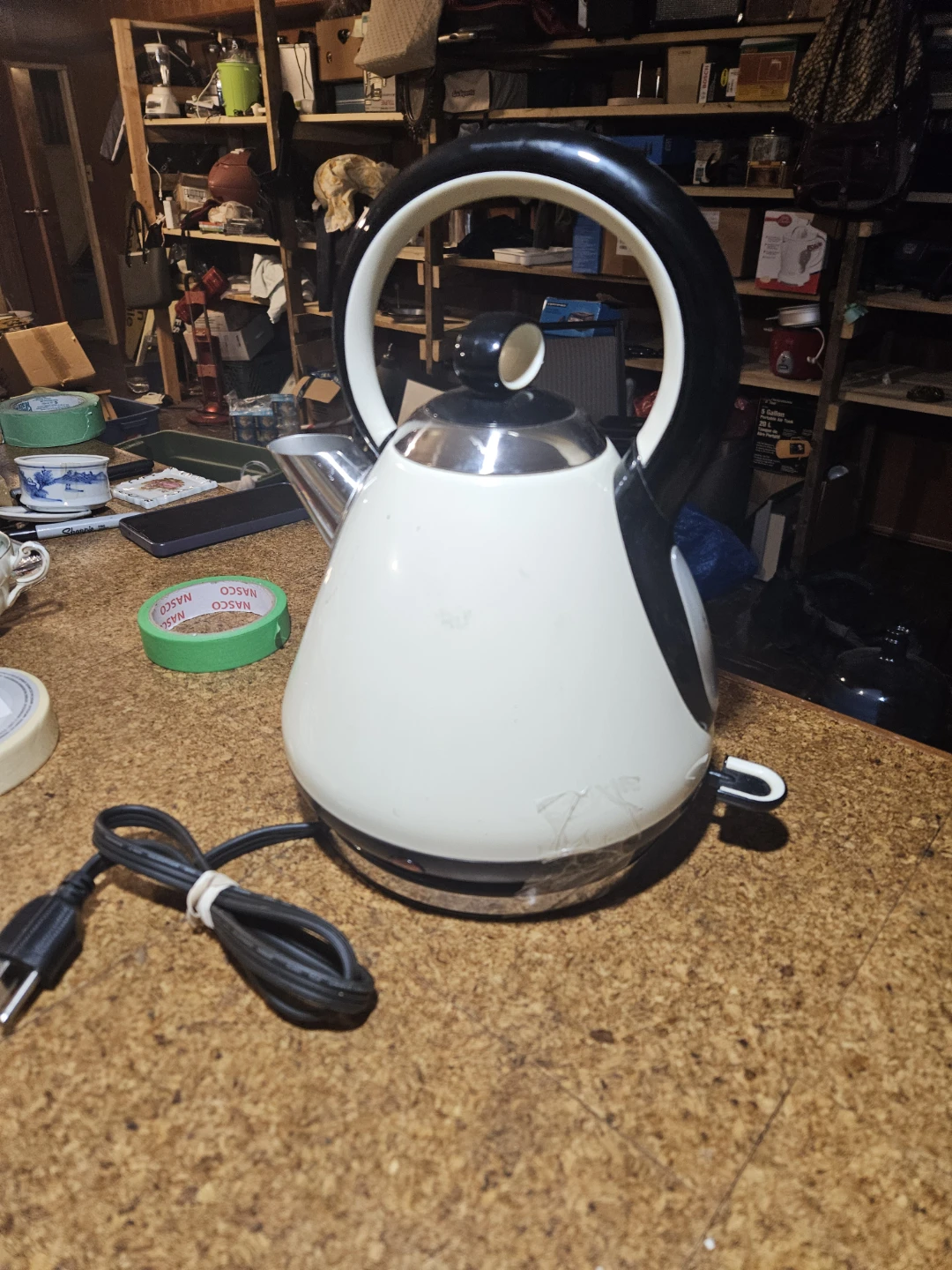 Cream and Black Electric Kettle - photo 3